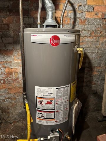 920 Mckinnon Avenue, East Liverpool, OH 43920