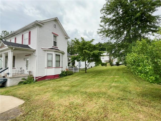 920 Mckinnon Avenue, East Liverpool, OH 43920