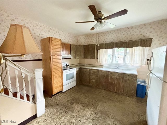 920 Mckinnon Avenue, East Liverpool, OH 43920