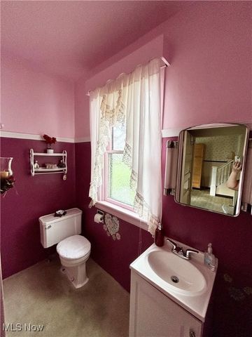 920 Mckinnon Avenue, East Liverpool, OH 43920