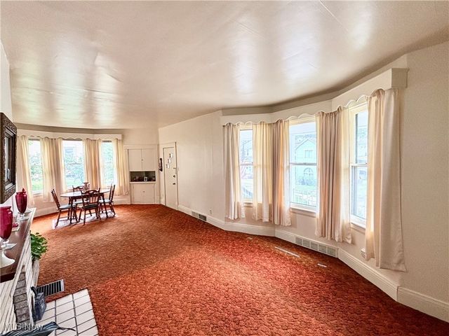 920 Mckinnon Avenue, East Liverpool, OH 43920