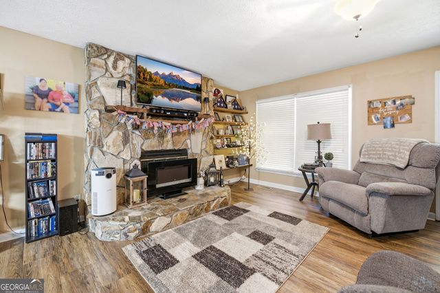 115 V F W Drive, Watkinsville, GA 30677