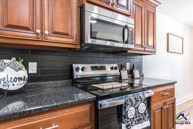 218 Ellington Ct, Perry, GA 31069