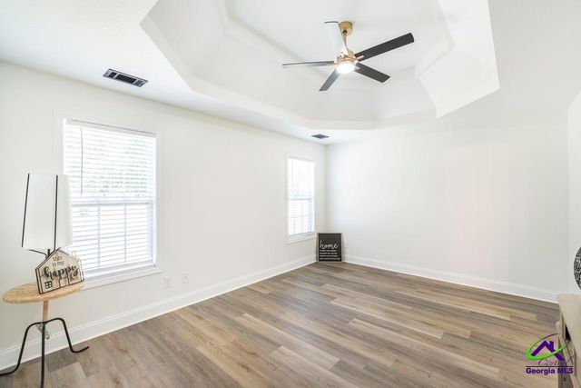 218 Ellington Ct, Perry, GA 31069