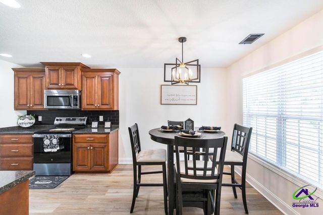 218 Ellington Ct, Perry, GA 31069
