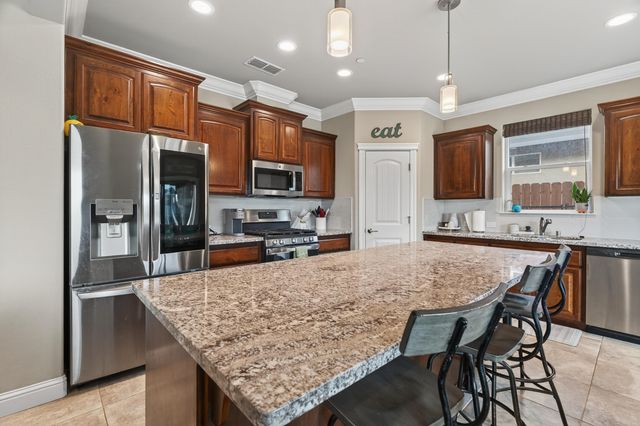 2846 Ukonom Drive, Redding, CA 96002