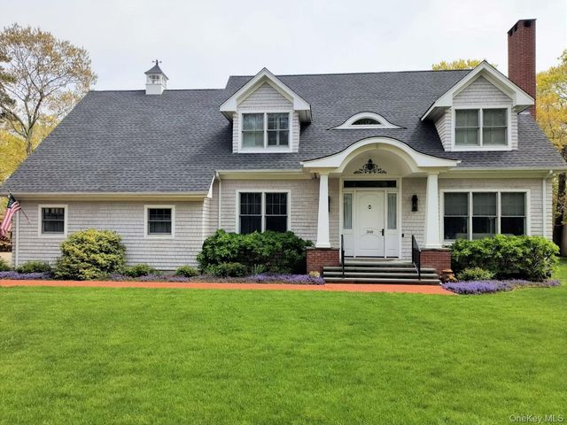 360 Masters Road, Laurel, NY 11948