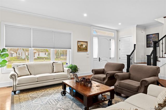 360 Masters Road, Laurel, NY 11948