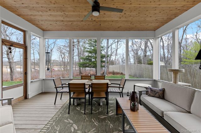 360 Masters Road, Laurel, NY 11948