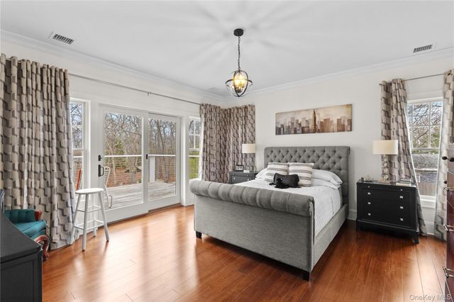 360 Masters Road, Laurel, NY 11948