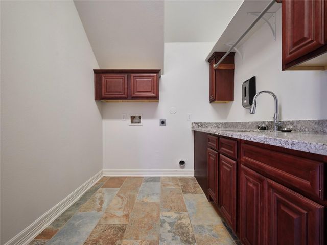 11718 Casadores Lane, Needville, TX 77461