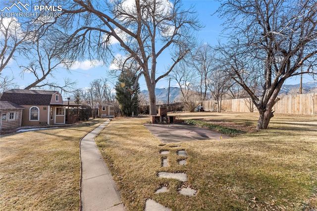 305 W Brookside Street, Colorado Springs, CO 80905