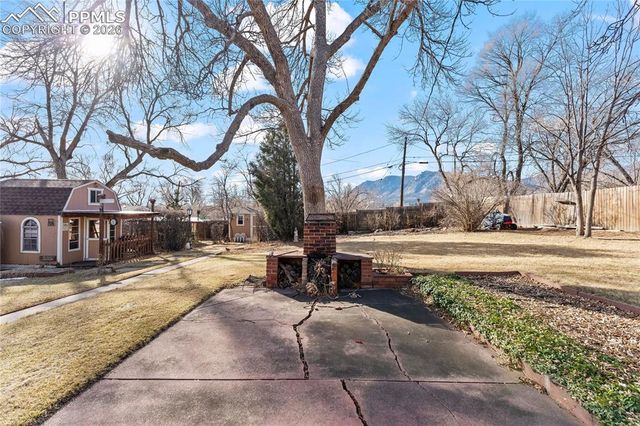 305 W Brookside Street, Colorado Springs, CO 80905