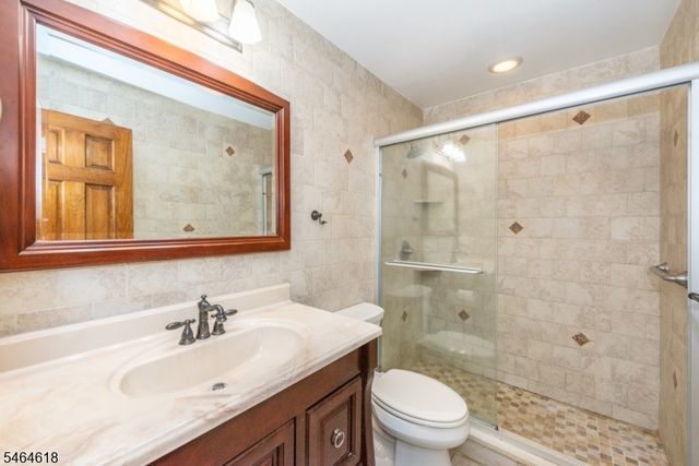 100 Pierson Miller Dr D12 12, Pompton Lakes Boro, NJ 07442
