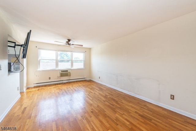 100 Pierson Miller Dr D12 12, Pompton Lakes Boro, NJ 07442