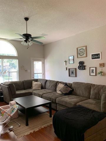 254 Maple Lane, Conroe, TX 77304