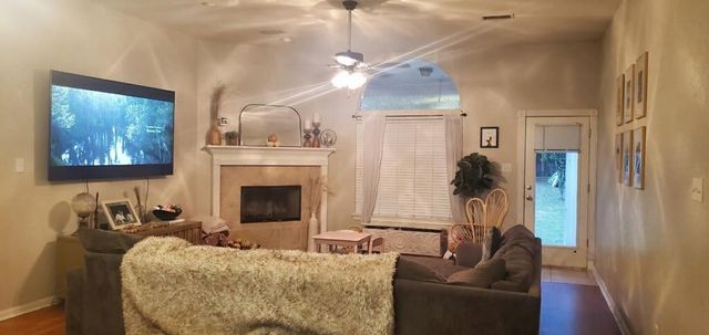 254 Maple Lane, Conroe, TX 77304