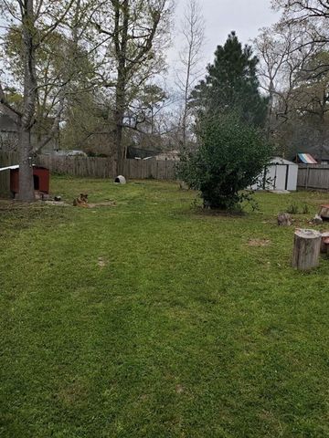 254 Maple Lane, Conroe, TX 77304