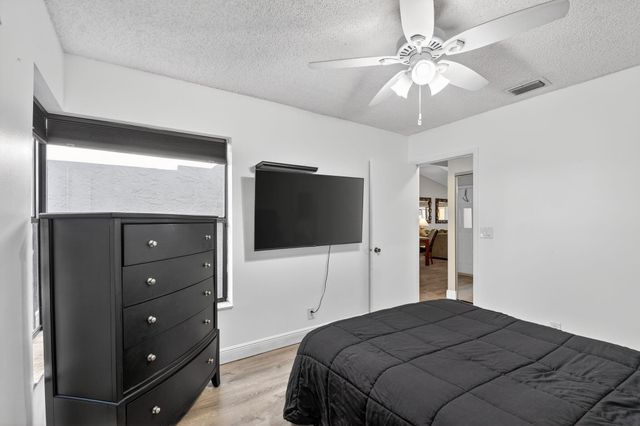 4470 Feivel Road 33, West Palm Beach, FL 33417