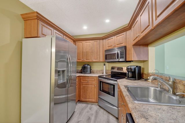 4470 Feivel Road 33, West Palm Beach, FL 33417