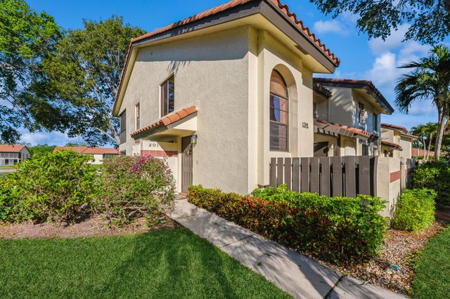 10439 S Circle Lake Drive 201, Boynton Beach, FL 33437