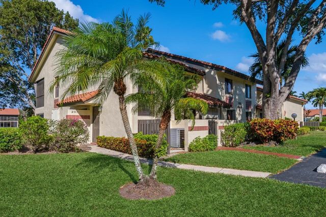 10439 S Circle Lake Drive 201, Boynton Beach, FL 33437