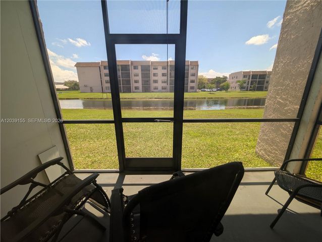 10120 Sunrise Lakes Blvd 110, Sunrise, FL 33322