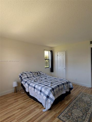10120 Sunrise Lakes Blvd 110, Sunrise, FL 33322