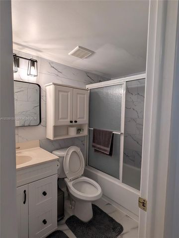 10120 Sunrise Lakes Blvd 110, Sunrise, FL 33322