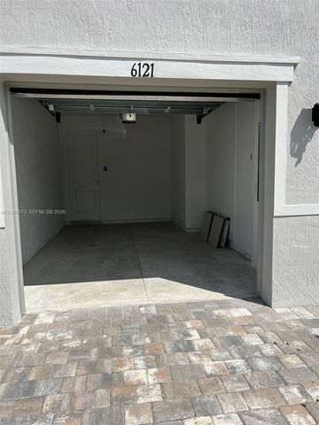 6121 Rancho Lane 6121, Greenacres, FL 33415