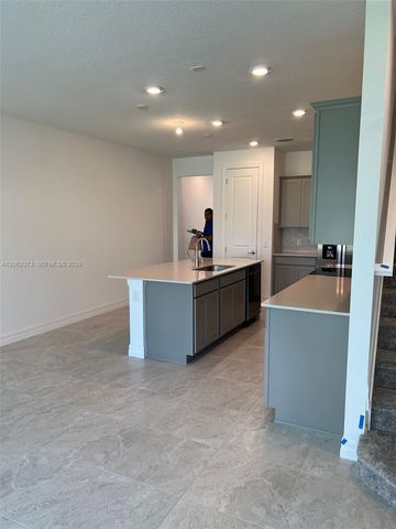 6121 Rancho Lane 6121, Greenacres, FL 33415