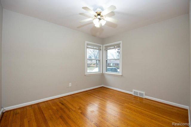 11755 Farley, Redford Charter Township, MI 48239