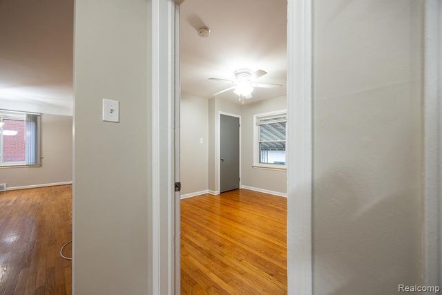 11755 Farley, Redford Charter Township, MI 48239