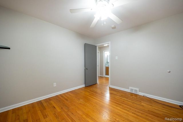 11755 Farley, Redford Charter Township, MI 48239