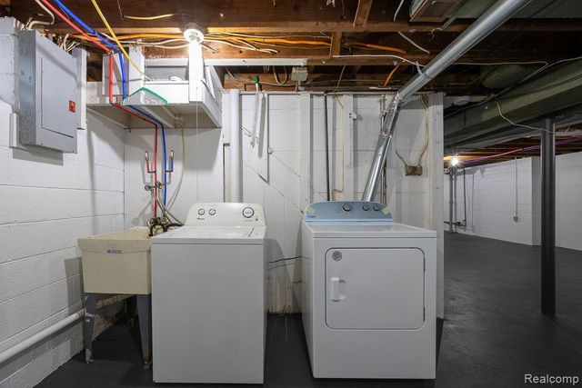 11755 Farley, Redford Charter Township, MI 48239