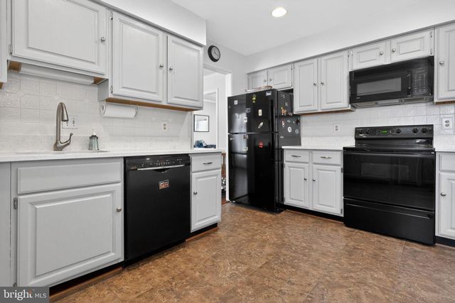 1860 YEOMAN CT, Crofton, MD 21114