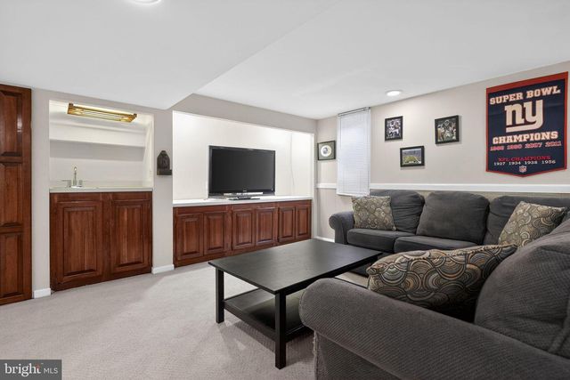 1860 YEOMAN CT, Crofton, MD 21114