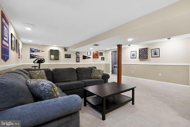 1860 YEOMAN CT, Crofton, MD 21114