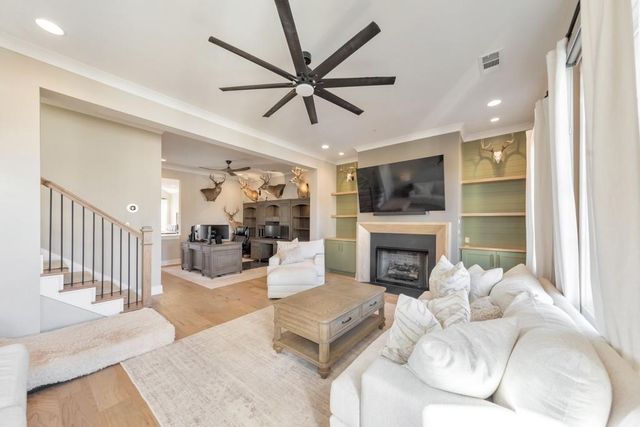 616 Brashy Street, Woodstock, GA 30188