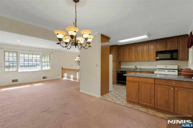 5 Downstream Drive, Mount Olive Township, NJ 07836