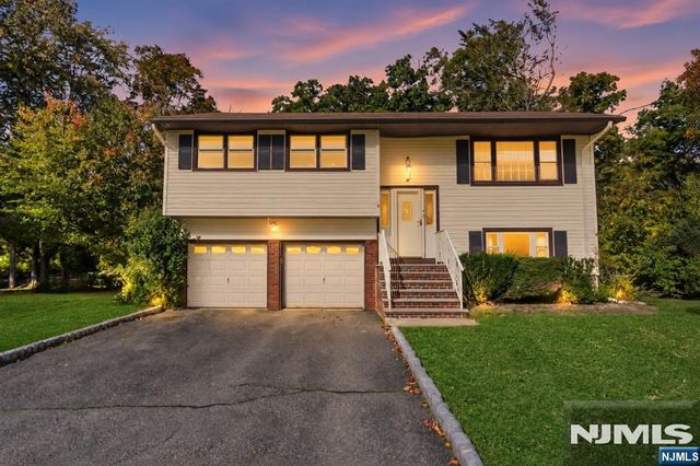5 Downstream Drive, Mount Olive Township, NJ 07836