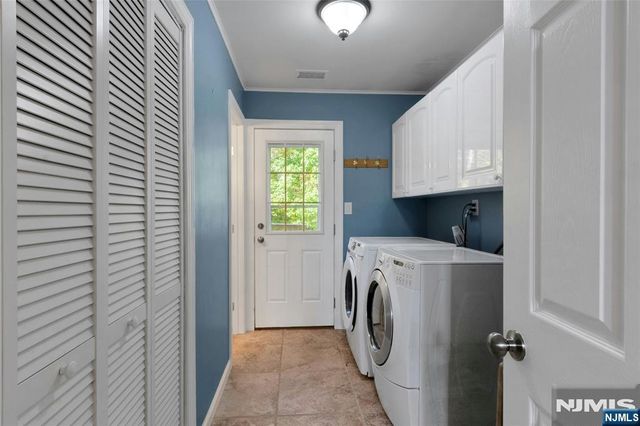 5 Downstream Drive, Mount Olive Township, NJ 07836