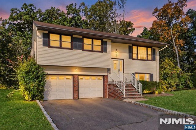 5 Downstream Drive, Mount Olive Township, NJ 07836