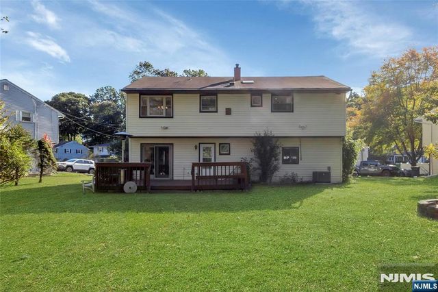5 Downstream Drive, Mount Olive Township, NJ 07836