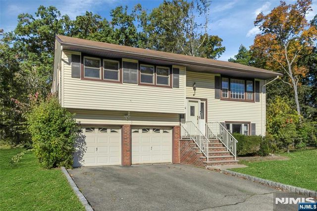 5 Downstream Drive, Mount Olive Township, NJ 07836