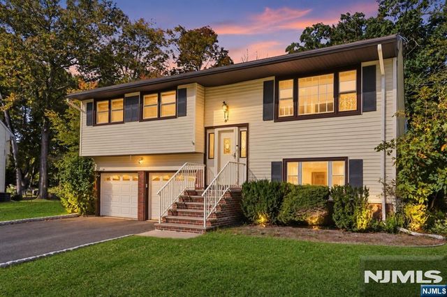 5 Downstream Drive, Mount Olive Township, NJ 07836