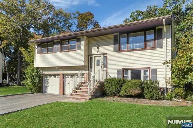 5 Downstream Drive, Mount Olive Township, NJ 07836