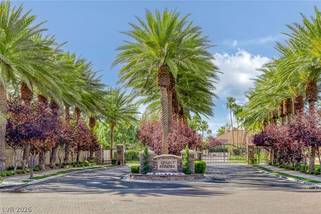 2050 Troon Drive, Henderson, NV 89074