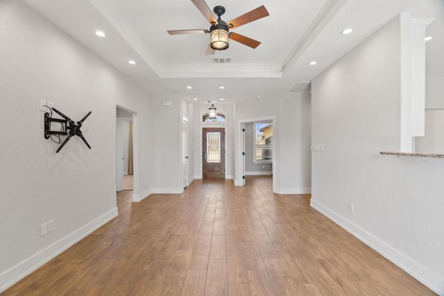 110 Chaumont ST, Kingsland, TX 78639