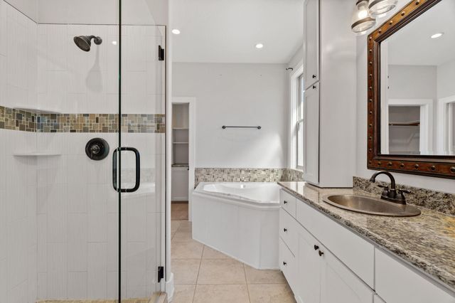 110 Chaumont ST, Kingsland, TX 78639